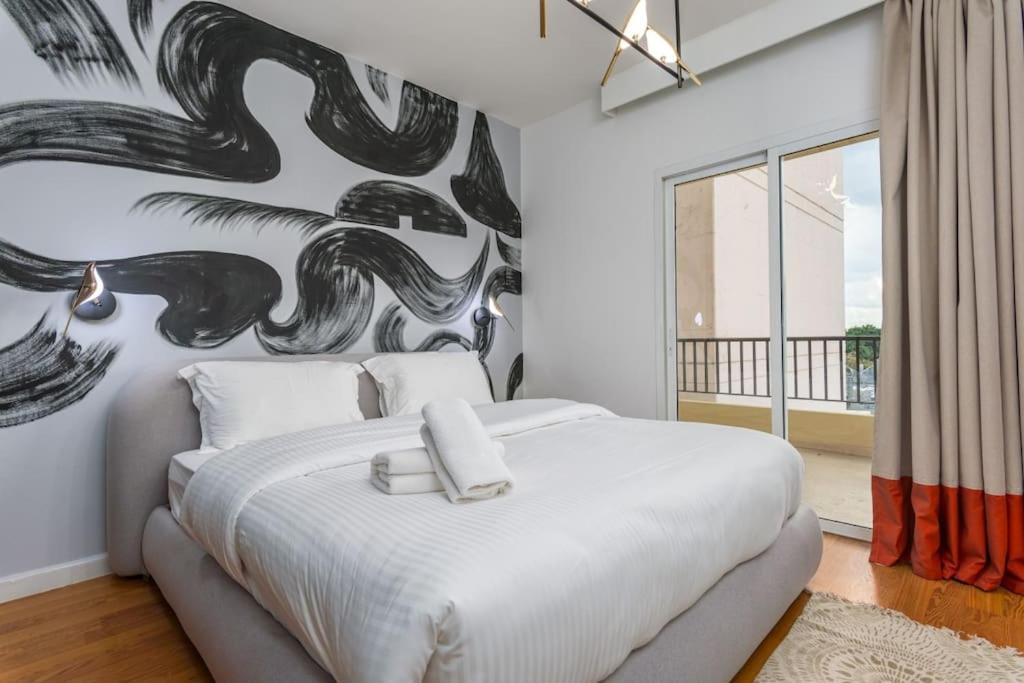 Perla's 2-br In Mar Mikhael Beirut